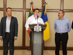 Aristóteles ofreció una conferencia de prensa con motivo del paro camionero que se registró este jueves. FACEBOOK/Aristóteles Sandoval