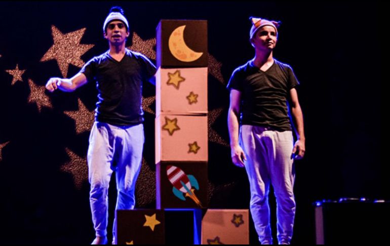 Jesús Sánchez, dirige y actúa en la obra donde también participan Felipe Curiel y Armando Amezcua.