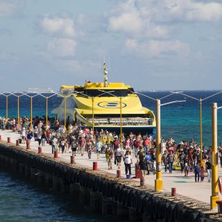 El Caribe es “seguro”: gobernador de QR, tras estallido en ferry