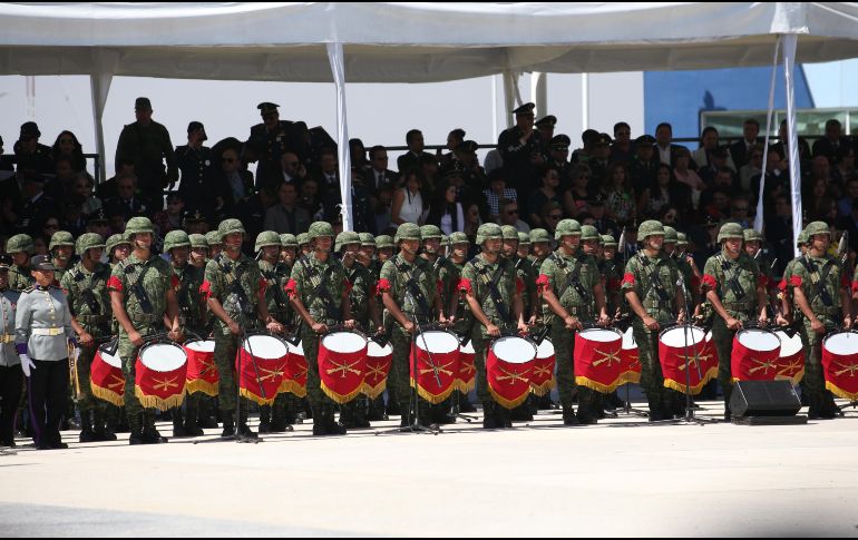 Los jóvenes llevan cinco semanas donde se les ha preparado en orden, disciplina, ceremonias, armamento e inculcarles valores militares. EL INFORMADOR/ ARCHIVO