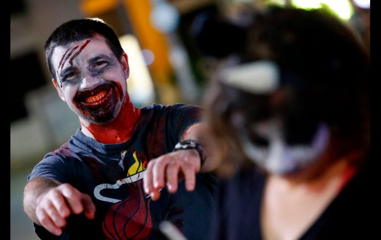 La marcha zombie es parte de las celebraciones del carnaval de Purim. AFP / J. Guez