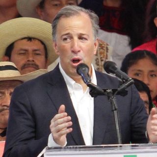 Meade, el más intachable en el servicio público, afirma Lozano