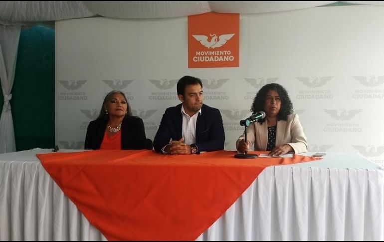 La diputada de Movimiento Ciudadano Candelaria Ochoa hizo el llamado al Senado e informó que también buscará lograr una reforma con respecto al acoso callejero. TWITTER / @CandeOchoaA