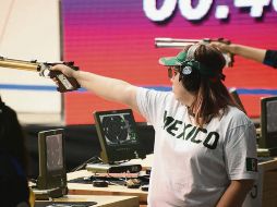 Alejandra Zavala. La jalisciense se colgó la medalla de plata en la prueba de pistola de aire a 10 metros. ESPECIAL/CODE JALISCO