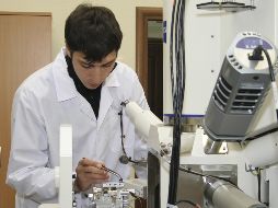 Los metales amorfos ya se usan en núcleos de transformadores, sensores y materiales compuestos extrafuertes. EFE/Archivo