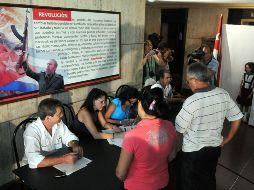 Orlando Gutiérrez explicó que se trata de una campaña de manipulación para escoger al sucesor del presidente Raúl Castro en las elecciones del próximo domingo. NTX/ ARCHIVO