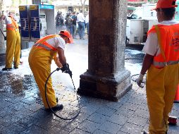 El centro de la ciudad será lavado al menos una vez por semana. EL INFORMADOR/Archivo
