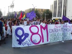 Como parte de las actividades del Día Internacional de la Mujer, el contingente estuvo formado por integrantes de alrededor de cien colectivos. TWITTER / @yosoysolomia