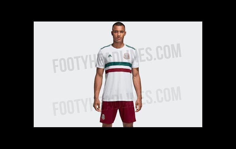 Éste sería el uniforme de visitante del Tri en el Mundial ruso. INTERNET/www.footyheadlines.com