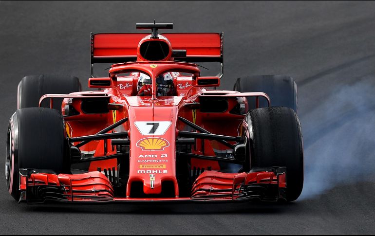 Kimi Raikkonen, piloto de Ferrari, participa en las sesiones de prueba de la temporada del Gran Premio de Fórmula 1 en Montmeló, España. AFP/L. Gene