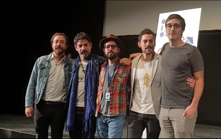 Los actores Andrés Almeida, Miguel Rodarte, Sebastian Hoffman (director),  Luis Gerardo Méndez y Julio Chávezmontes (productor). EL INFORMADOR/ E. Esparza