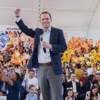 Anaya reta a López Obrador a debatir de "frente y con ideas"