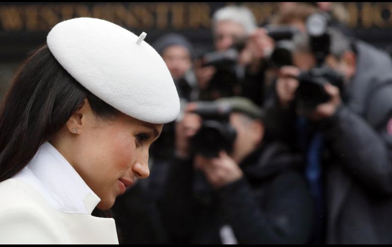 Meghan Markle, actriz y prometida del príncipe Enrique, sale de la Abadía de Westminster en Londres, tras asistir a la ceremonia por el Día de la Mancomunidad de Naciones. AP/K. Wigglesworth