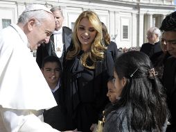 Meses atrás los menores de edad y sus familiares pidieron a Rivera de Peña que los ayudará a llegar al Vaticano, hoy la petición fue concedida. NTX