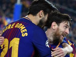 Entre otros récords personales, Messi (D) encabeza la clasificación de goleadores históricos de la Liga española. AFP/L. Gene