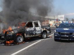 A estas acciones se suma la quema de cerca de 28 vehículos, hasta este momento, y una serie de bloqueos carreteros, en zona de Tierra Caliente, Uruapan y Lázaro Cárdenas. EFE / I. Villanueva