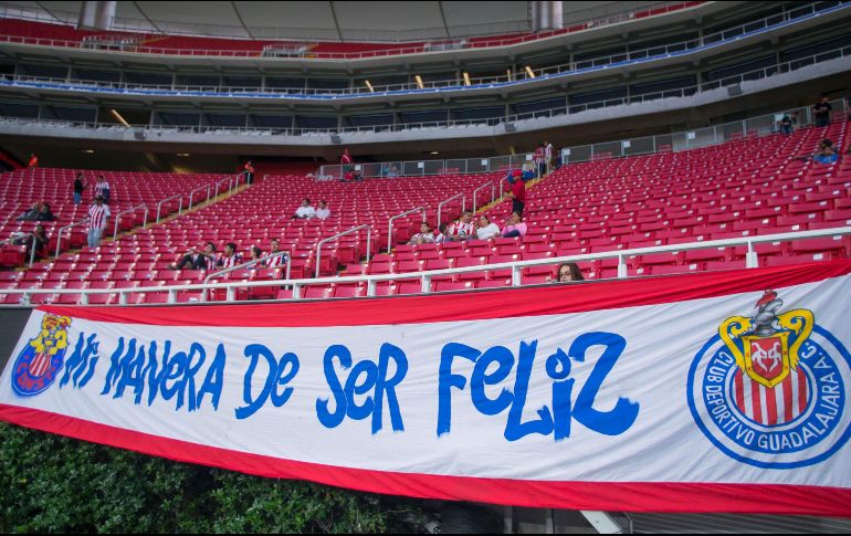 La posibilidad de colgar mantas fue gracias a que el partido formó parte de la Concachampions; la Liga MX no permite ésto. MEXSPORT / C. de Marchena