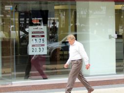 La Asociación de Bancos de México informa que suspenderán sus operaciones al público el día lunes 19 de marzo. EL INFORMADOR / ARCHIVO