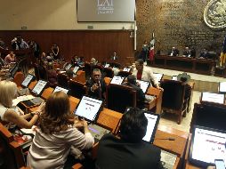 En la sesión rindió protesta como diputado el priista Eduardo Pulido Cárdenas, en lugar de Claudia Delgadillo González. EL INFORMADOR/ ARCHIVO