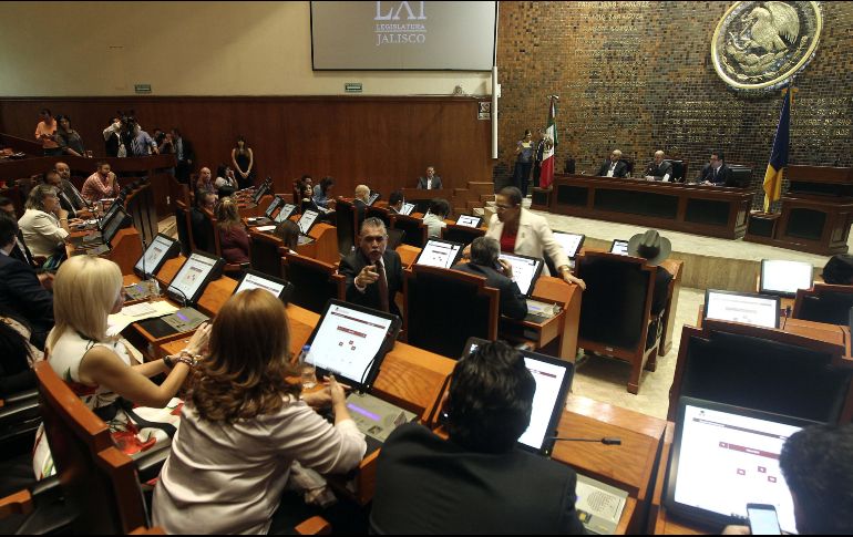 En la sesión rindió protesta como diputado el priista Eduardo Pulido Cárdenas, en lugar de Claudia Delgadillo González. EL INFORMADOR/ ARCHIVO