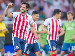 El defensa confía en que sus buenas actuaciones con Chivas le pueden valer un lugar en el Mundial de Rusia. MEXSPORT/ARCHIVO