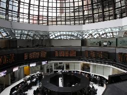 El mercado accionario mexicano registró un balance semanal negativo de 2.22 por ciento. EFE / ARCHIVO