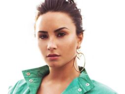 Demi Lovato confesó hace unos días que durante la gala del MET de 2016 estuvo a punto de beber alcohol por culpa de una celebridad. TWITTER / @ddlovato