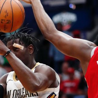 James Harden brilla en victoria de los Rockets