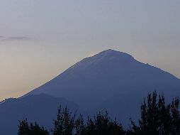 Se recomienda a la población mantener un radio de seguridad de 12 kilómetros y seguir planes y procesos preventivos de Protección Civil. TWITTER / @Popocatepetl_MX