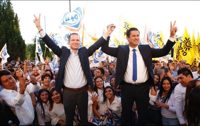 Anaya acompañó a Diego Sinhué Rodríguez Vallejo en su registro como candidato a gobernador de Guanajuato. TWITTER / @RicardoAnayaC