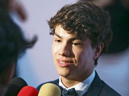 Esteban Hernández. El bailarín posa a su paso por la alfombra roja del espectáculo “Despertares”. EL INFORMADOR/ARCHIVO