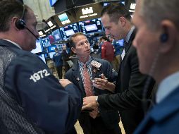 Inversionistas y analistas consideran un hecho el alza en la tasa de la Fed este miércoles. AFP/D. Angerer