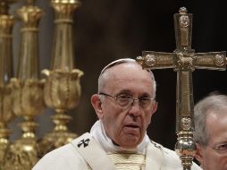 Francisco mantendrá así la tradición de presidir la misa del Jueves Santo con los excluidos, sean detenidos, enfermos, jóvenes infractores o refugiados, inaugurada por él mismo en 2013. AP / G. Borgia