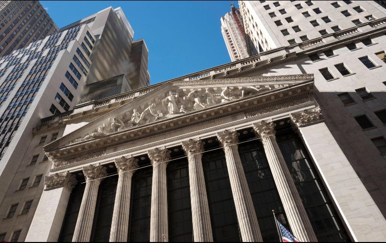 El índice industrial Dow Jones registra este martes un avance de 110.84 puntos (0.45 por ciento) al situarse en 24 mil 721.75 unidades. AP / ARCHIVO