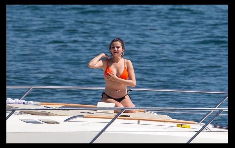 Selena fue captada disfrutando del sol de Australia. ESPECIAL / www.tmz.com