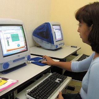 Que México sea declarado libre de analfabetismo, objetivo del INEA