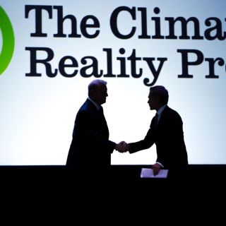 Mancera dialoga con Al Gore sobre acciones anticambio climático