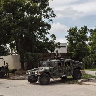 Ejército asegura armas y drogas en Tequila