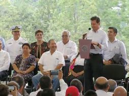 Peña Nieto también resaltó que a la fecha se cuenta con un 94.5 por ciento de cobertura de distribución de agua. TWITTER / @PresidenciaMX