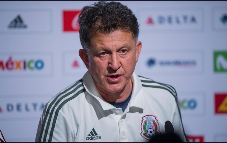 Osorio adelanta que México buscará duelos por las bandas y uno contra uno ante Islandia mañana en California .MEXSPORT/ARCHIVO