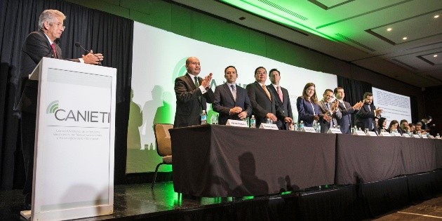 Mantienen obras de L&iacute;nea 3 avance similar al de diciembre