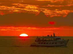 Puerto Vallarta está dentro del gusto del turista por la calidez de su gente, su gastronomía, actividades al aire libre y de montaña, y sus irrepetibles atardeceres. EL INFORMADOR / ARCHIVO