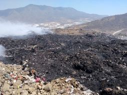 Desde la tarde del jueves, el fuego ha consumido cuatro hectáreas de pasto y basura en el Ejido La Loma EL INFORMADOR / ARCHIVO
