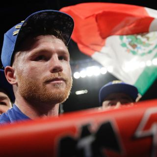 "Canelo" Álvarez responde a aficionado que pidió suspender su pelea