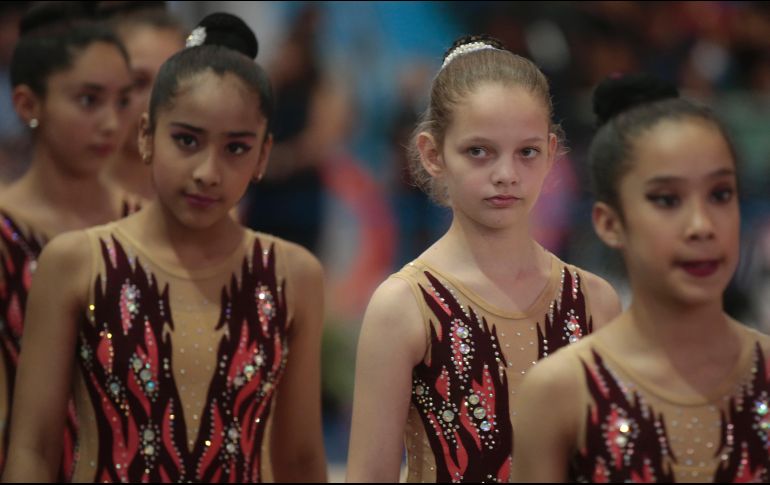 Las nuevas generaciones de gimnastas despliegan sus habilidades en el Torneo de la Rosa. EL INFORMADOR/F. Atilano