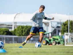 Uno de los encuestados señaló que luego de los malos resultados del equipo de Los Ángeles eligió a dos Santos porque ''es el líder del equipo que terminó último lugar'' en la temporada. TWITTER / @OficialGio