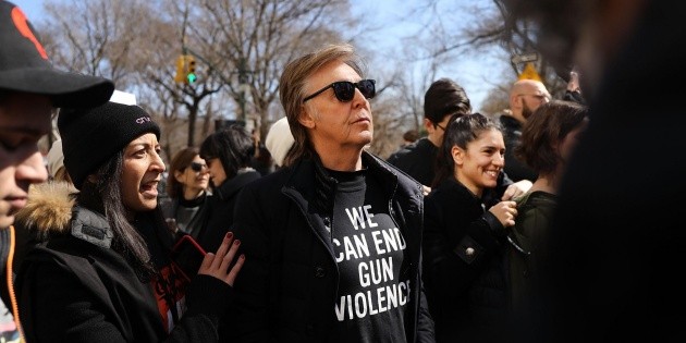 Paul McCartney recuerda a John Lennon en marcha anti armas