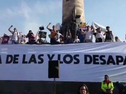 Renombran "Glorieta de los Desaparecidos"; miles se suman a marcha