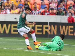 El delantero Alan Pulido está entre los elementos que inician ante los felinos. MEXSPORT/ARCHIVO