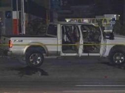 Por los hechos, fallecieron cuatro presuntos delincuentes, y se aseguraron uniformes y vehículos apócrifos con la leyenda 